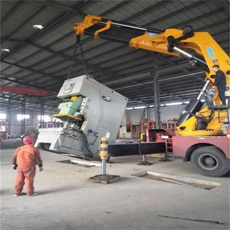 合江80吨折臂吊车出租附近电话